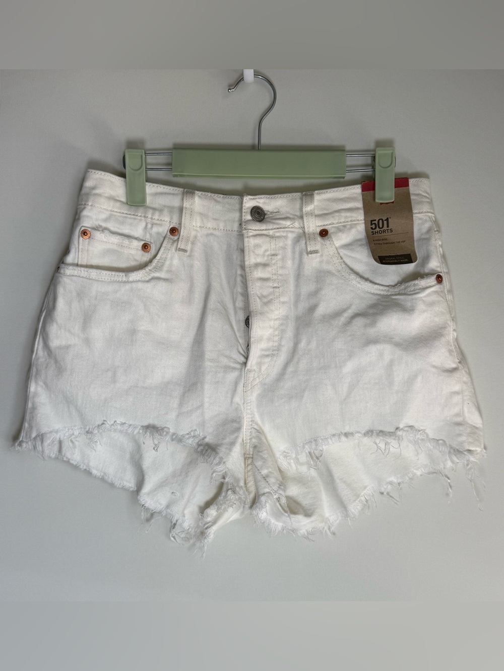 Levi's 501 High Waisted White Denim Shorts • NWT • Women’s 29